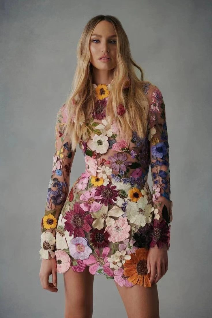 Vestido floral justo fashion