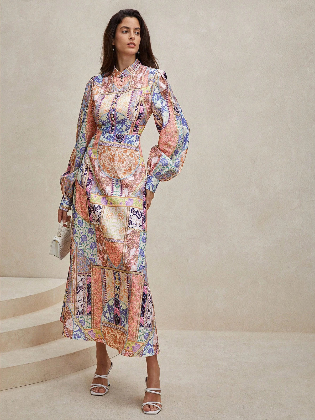 Johor Bahru - Vestido Boho com Estampa Floral e Paisley