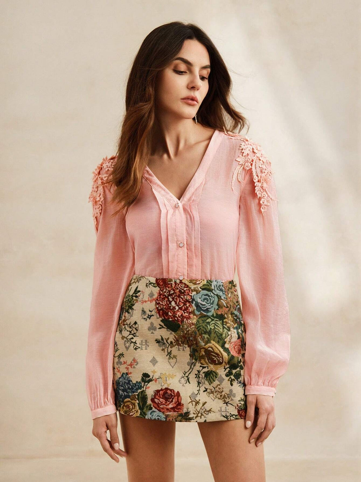 Bath - Blusa Francesa Romântica com Bordado Floral 3D