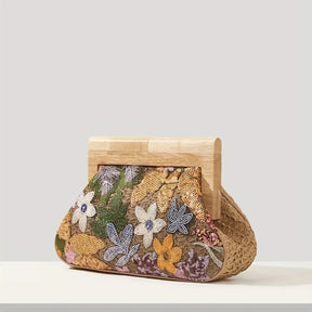 Bolsa Feminina de Mão Clutch Bordada Alça em Madeira